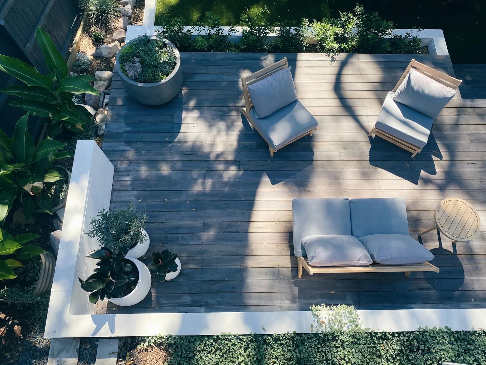 Terrasse paysagée, photographie démonstrative